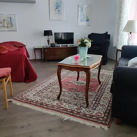 Pikkukoti Nonna Hostel *